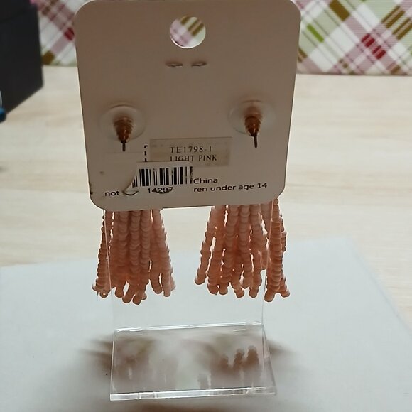 NWT Fashion Jewelry Core Pale Pink Tassel Earrings #15 - Picture 5 of 8